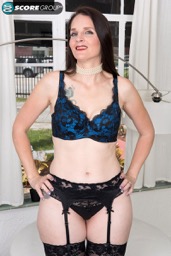 naked mature women pics