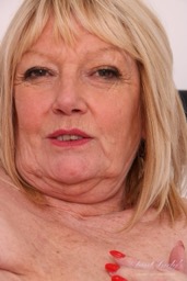 naked mature ladies