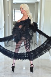 Naked Milf & Moms FTV Pictures