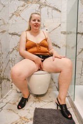 nude older women pics