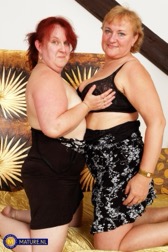 nude MILF pics