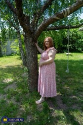 nude MILF pics